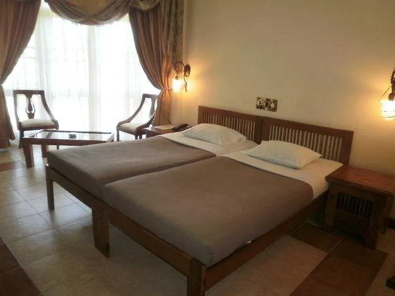 Senani Hotel Kandy Sri Lanka