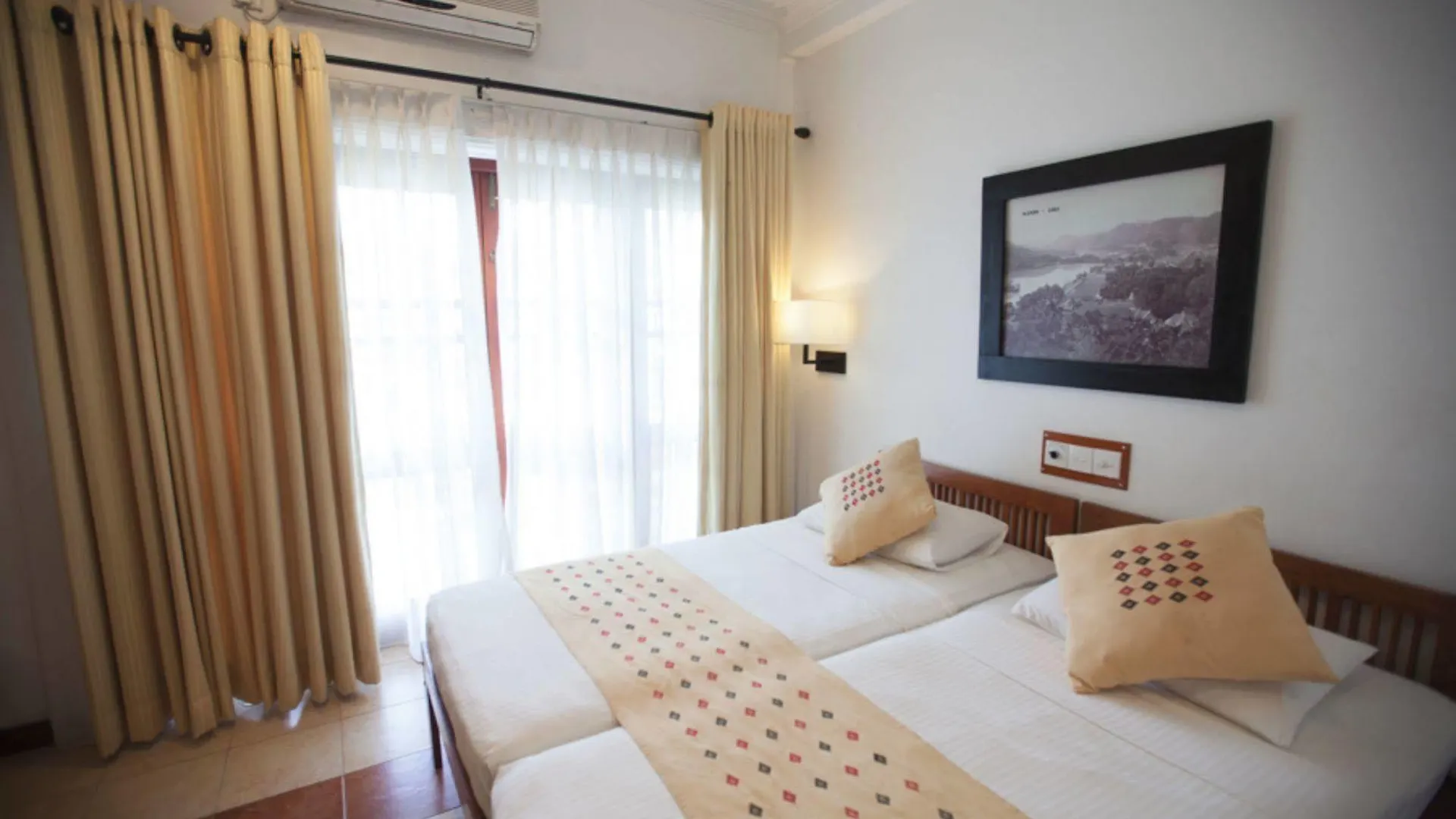 ****  Senani Hotel Kandy Sri Lanka
